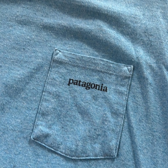 Men’s Patagonia T-shirt - Picture 2 of 4